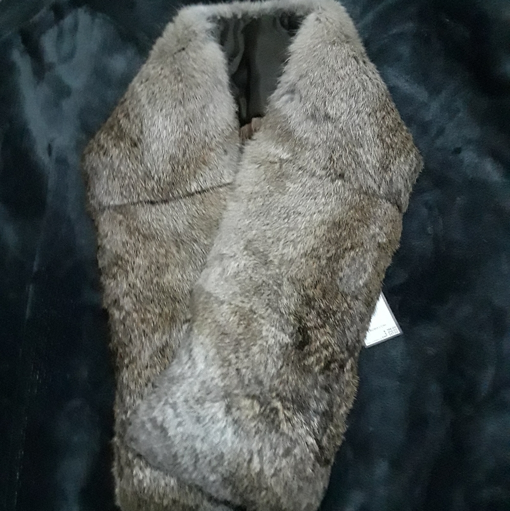fur scarf